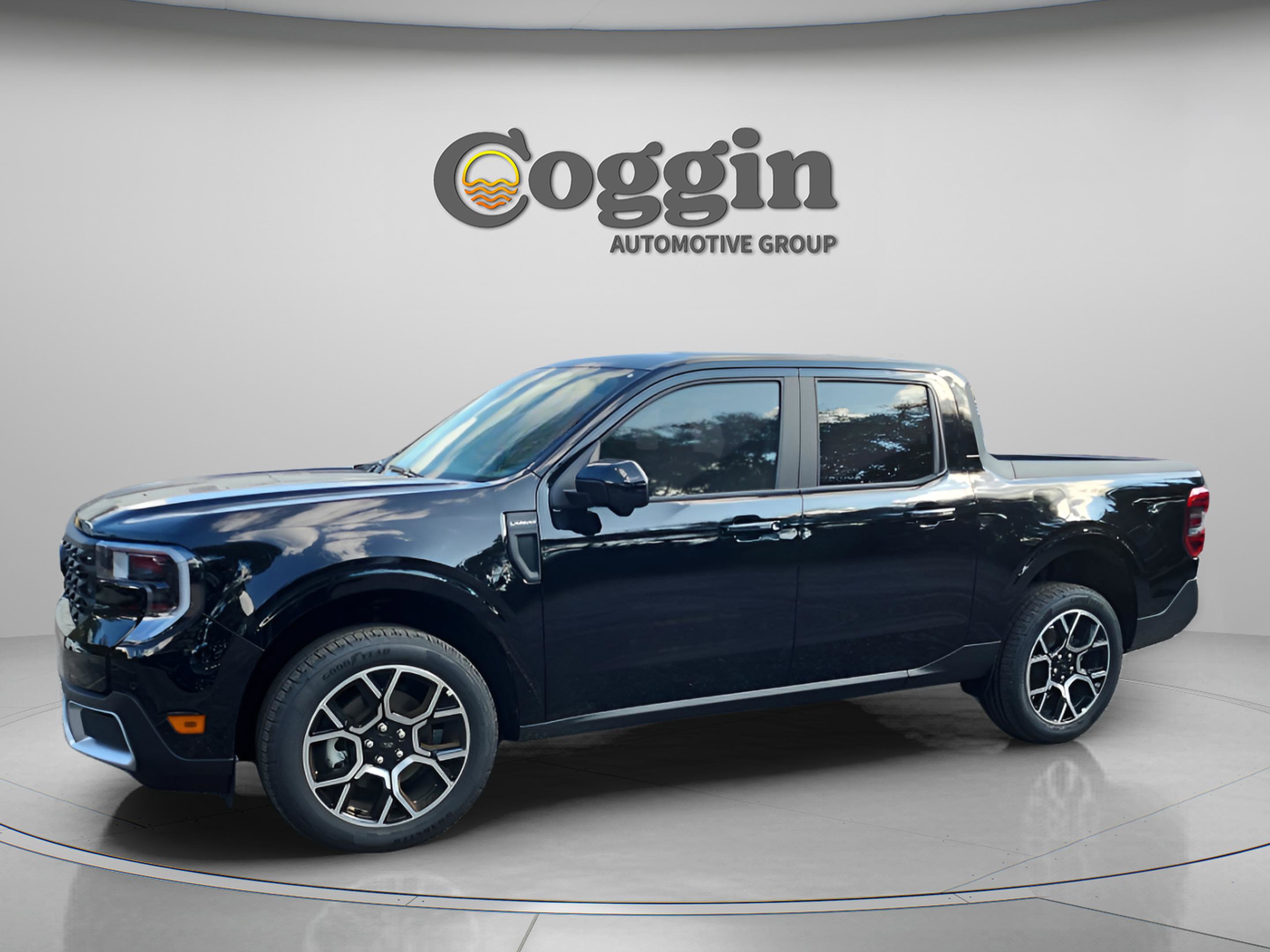 New 2025 Ford Maverick Lariat image 1