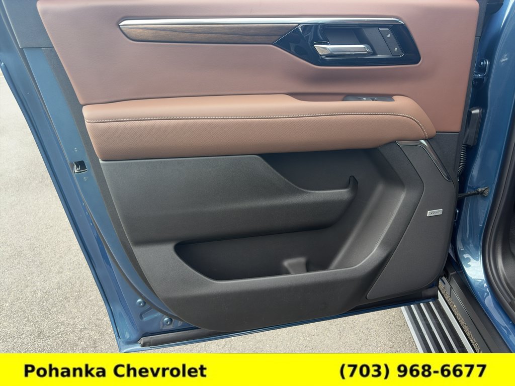 New 2026 Chevrolet Suburban High Country AWD/4WD image 25