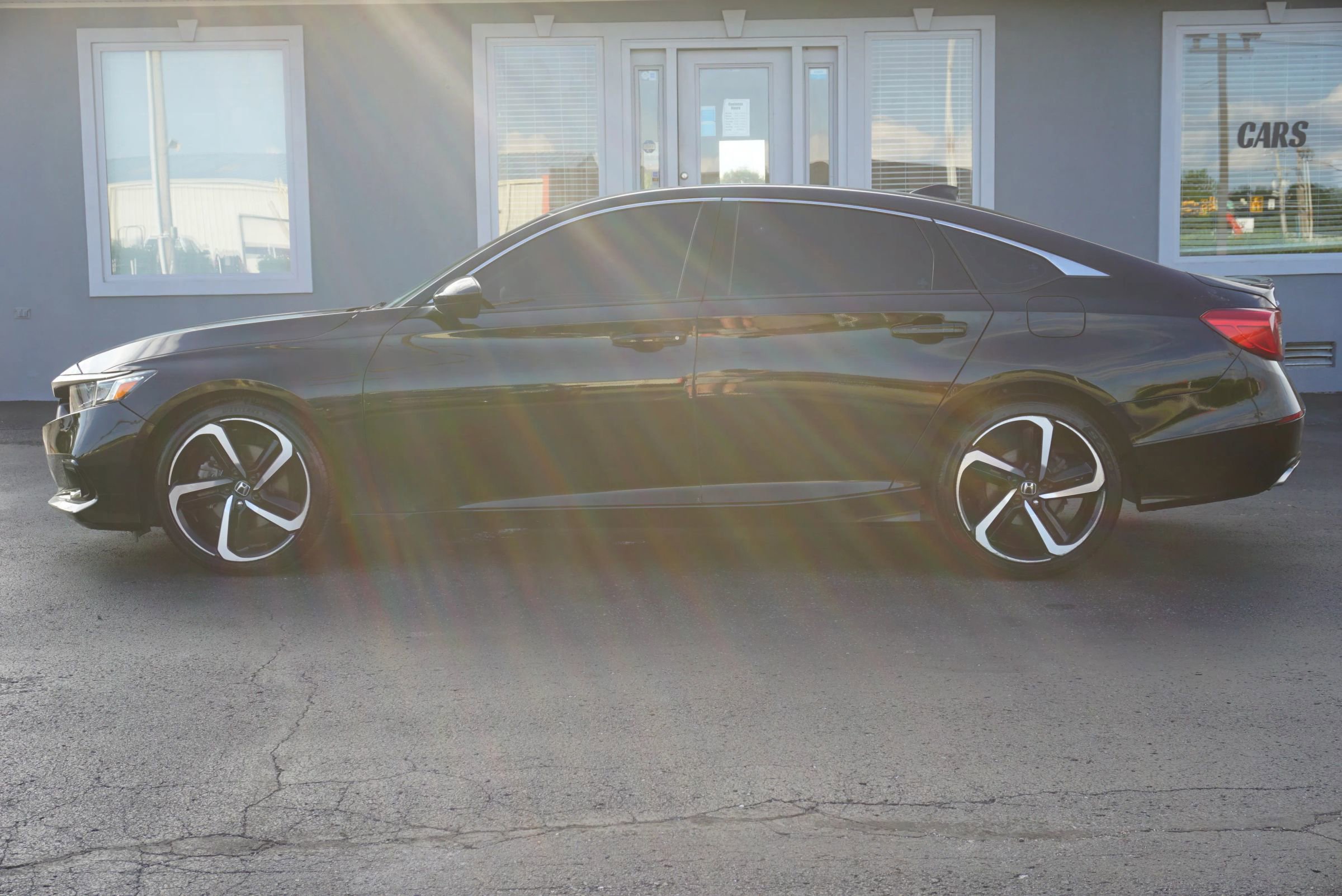 Used 2021 Honda Accord Sport image 8