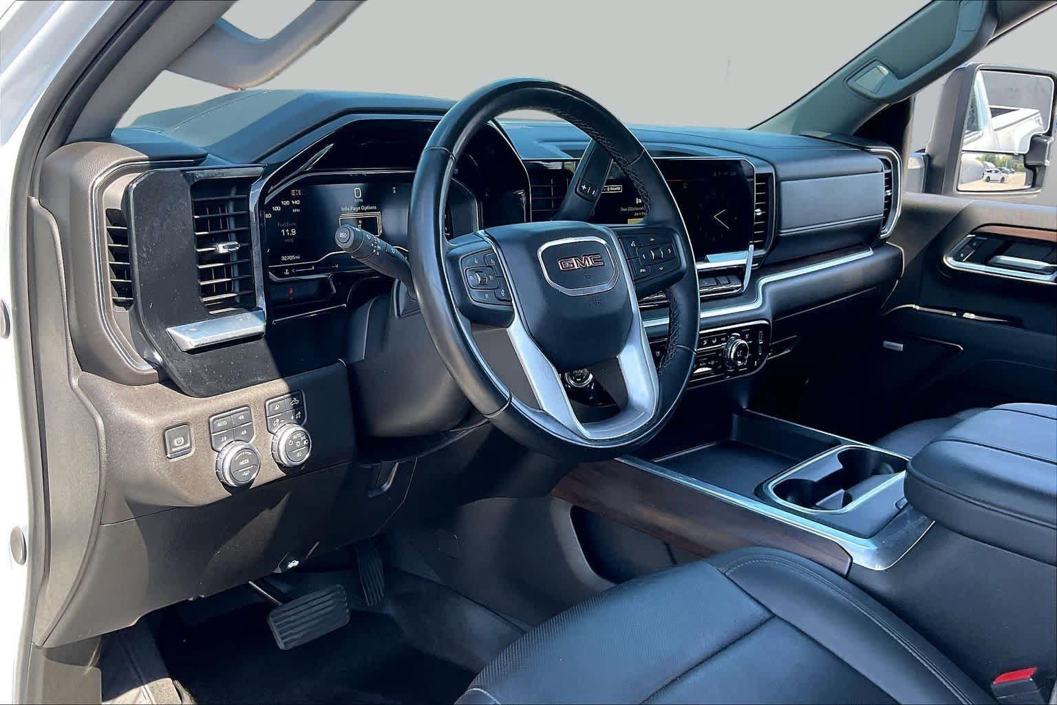 Certified 2024 GMC Sierra 2500 SLT w/ Texas SLT Premium Package AWD/4WD image 18