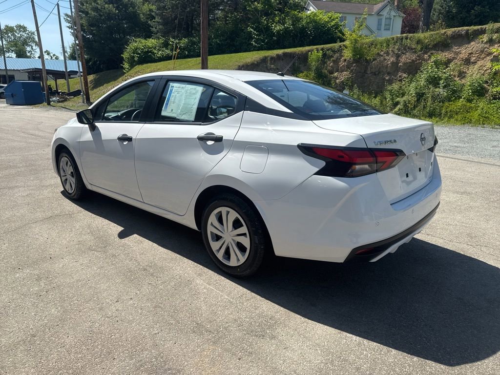 Used 2024 Nissan Versa S FWD image 5