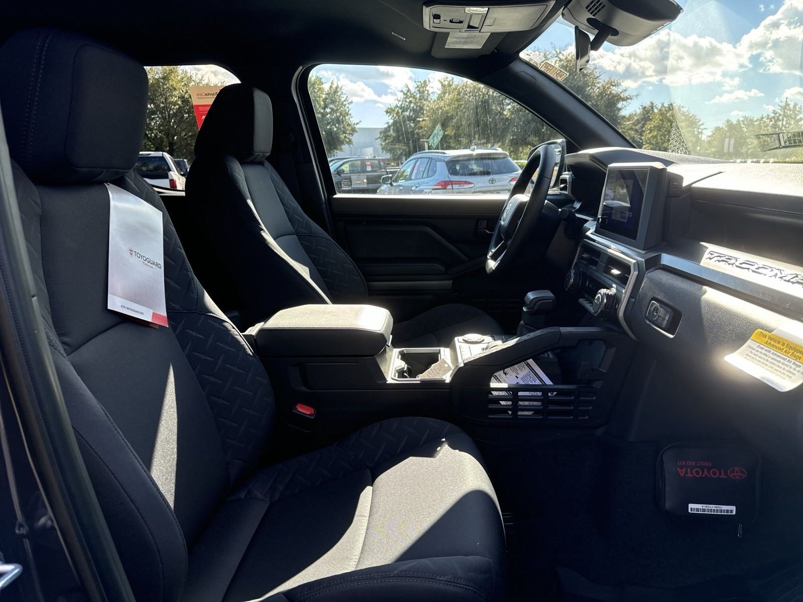 New 2024 Toyota Tacoma SR5 RWD image 31