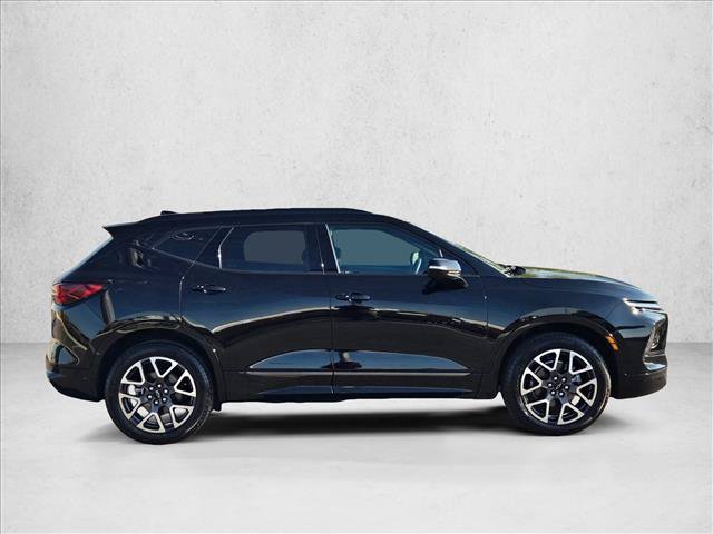 Used 2025 Chevrolet Blazer RS FWD image 4