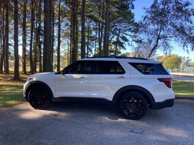 Used 2022 Ford Explorer ST w/ Equipment Group 401A image 7