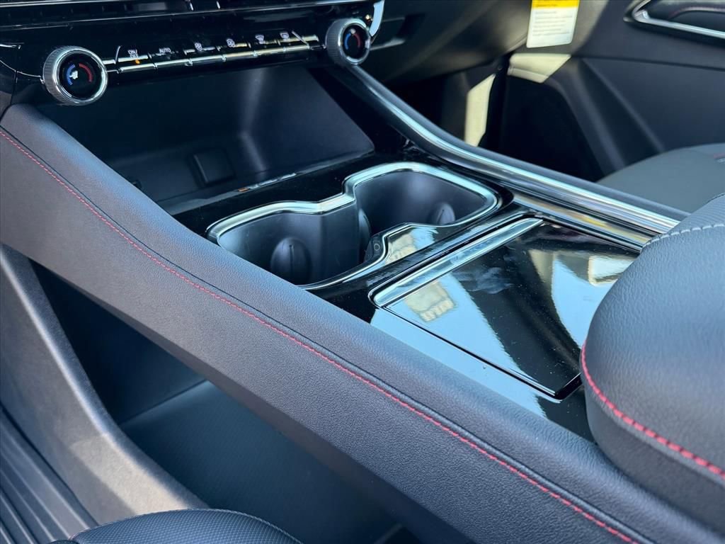 New 2026 Chevrolet Traverse Z71 w/ Driver Confidence Package image 13
