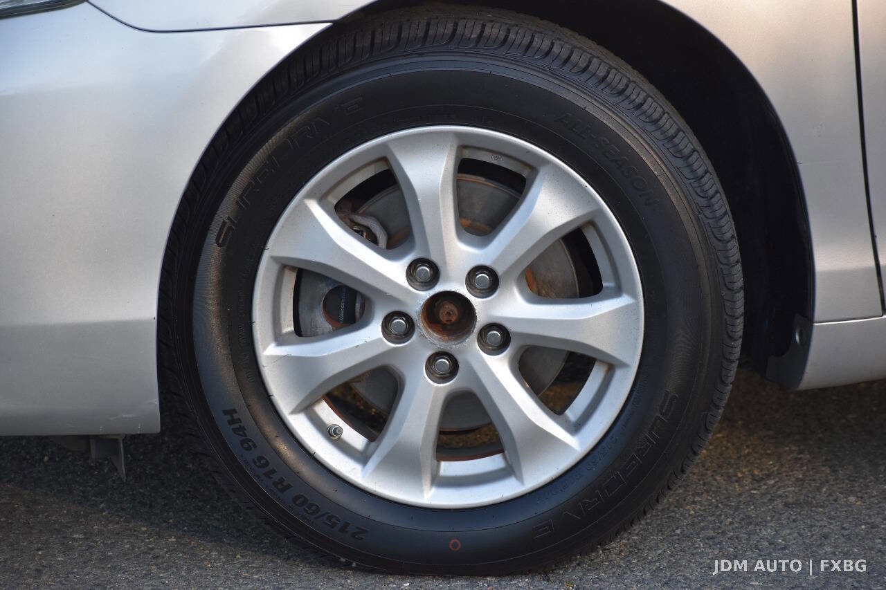 Used 2011 Toyota Camry LE w/ LE Extra-Value Pkg FWD image 32