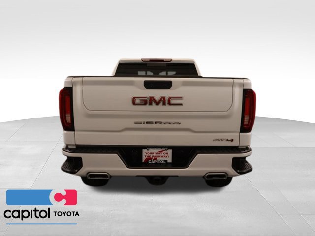 Used 2022 GMC Sierra 1500 AT4 w/ AT4 Preferred Package AWD/4WD image 3