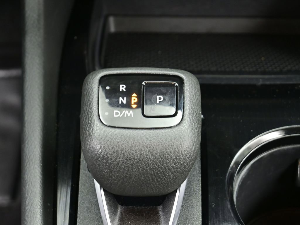 Used 2023 Nissan Rogue SV image 7