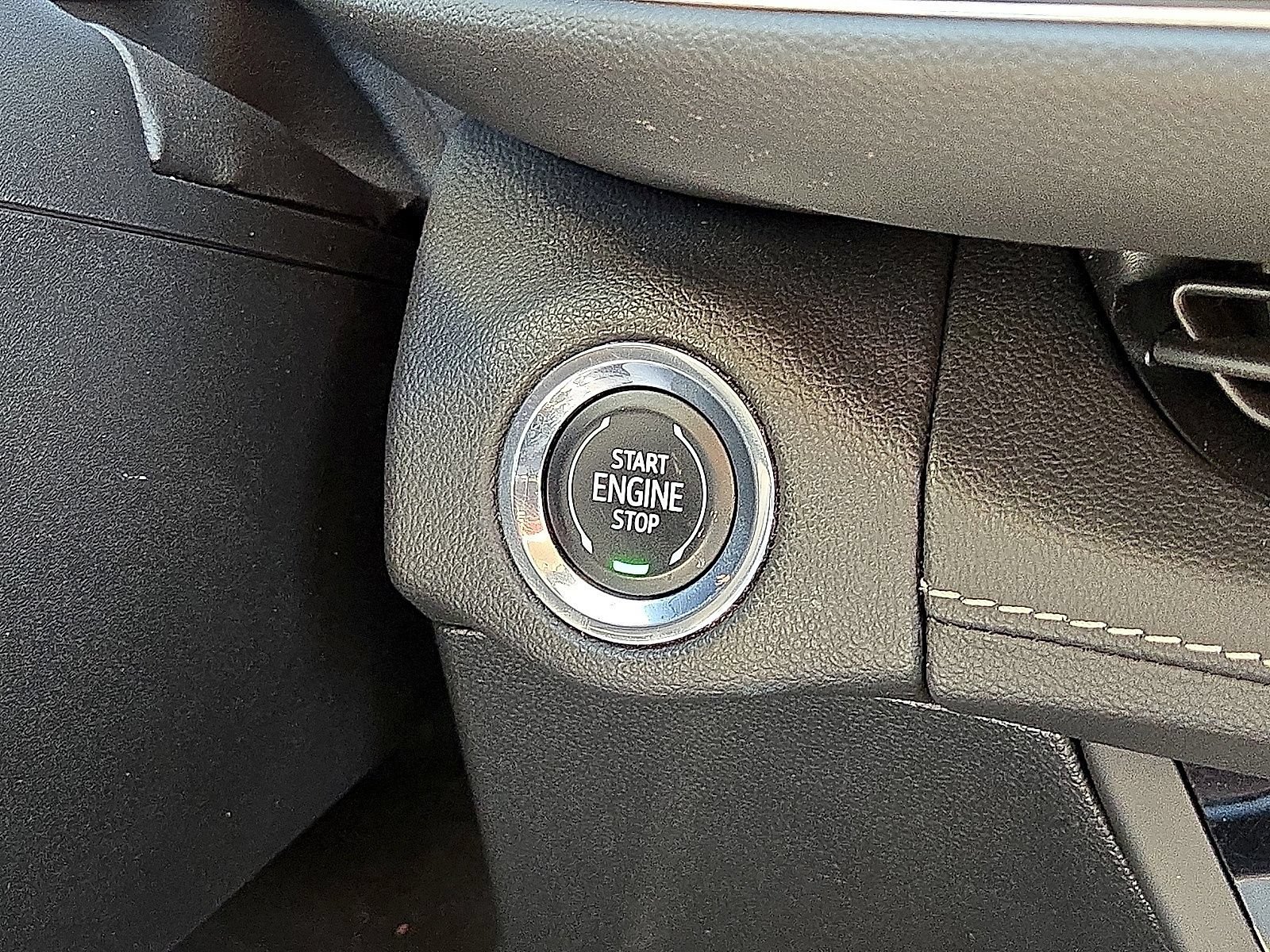 Used 2023 Buick Envision Essence AWD/4WD image 31