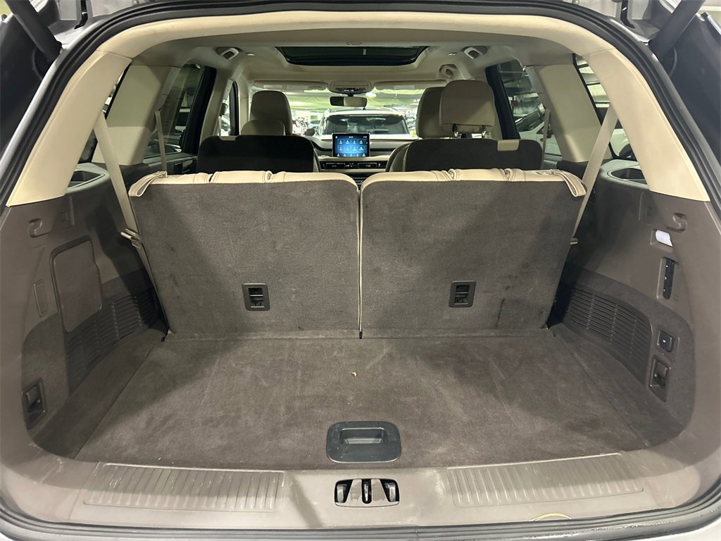 Used 2022 Lincoln Aviator AWD w/ Premium Package image 24