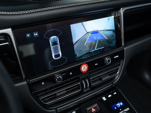 New 2026 Porsche Macan image 25