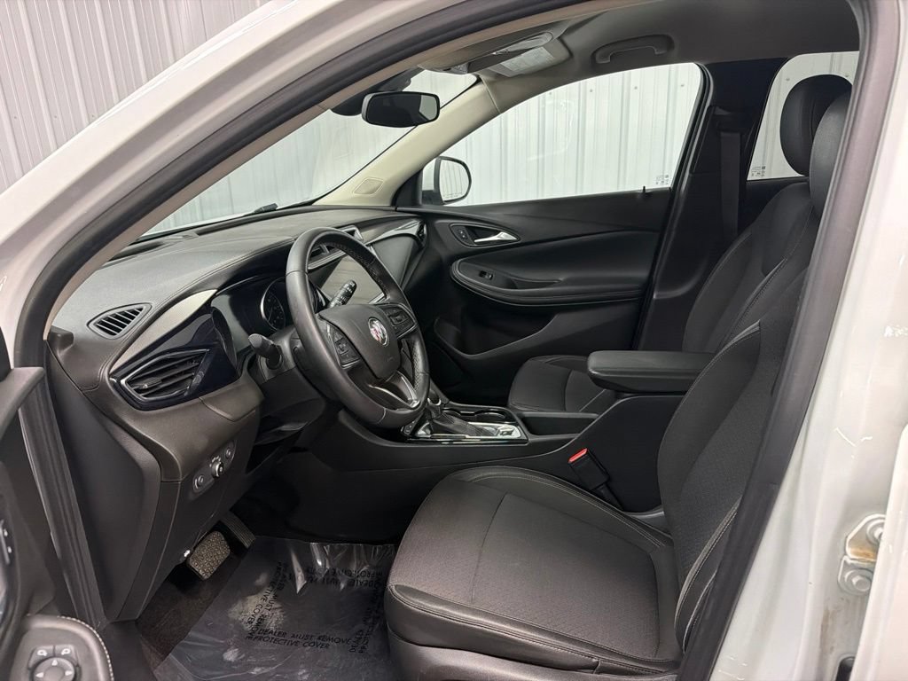 Used 2020 Buick Encore GX Preferred w/ Cold Weather Comfort Package AWD/4WD image 28