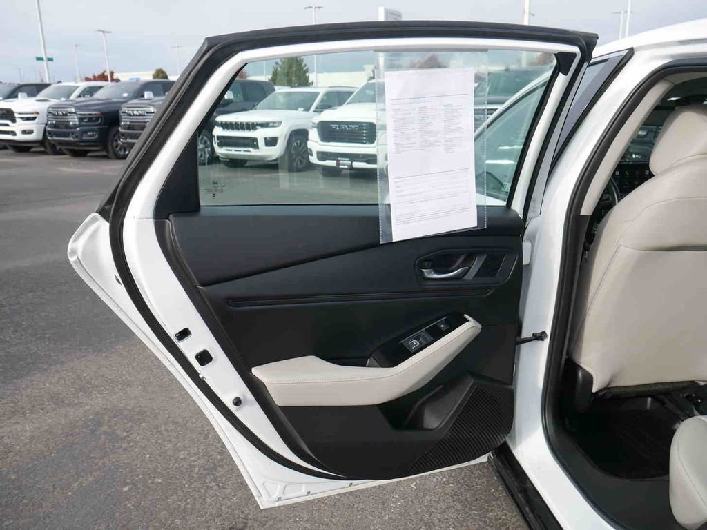Used 2024 Honda Accord Touring image 13