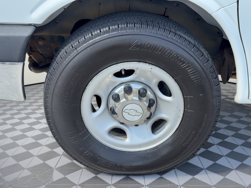 Certified 2019 Chevrolet Express 3500 LT w/ LT Preferred Equipment Group RWD image 13