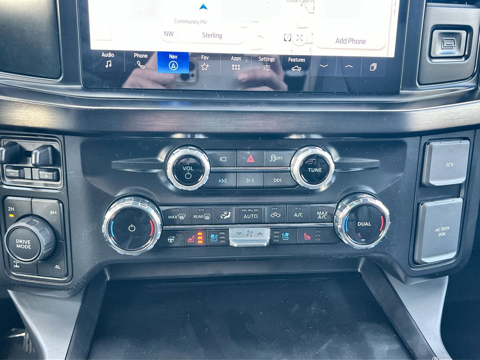 New 2026 Ford F250 Lariat w/ FX4 Off-Road Package image 21