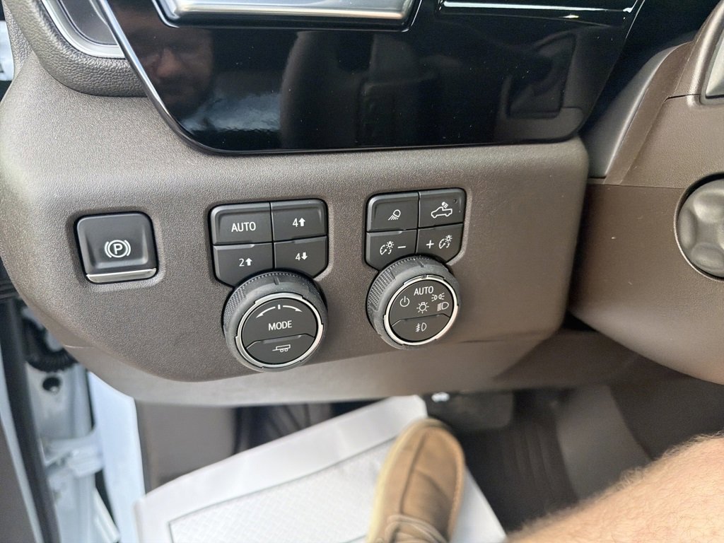 New 2026 Chevrolet Silverado 1500 LTZ w/ Z71 Off-Road Package image 19