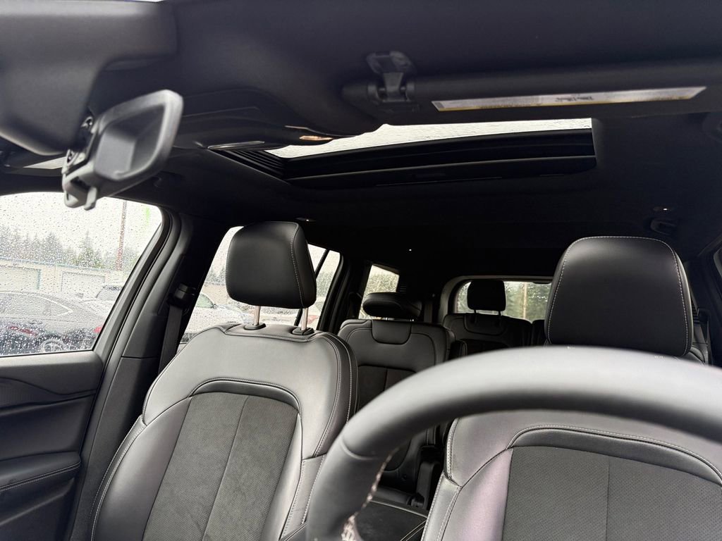 New 2025 Jeep Grand Cherokee L Altitude image 25