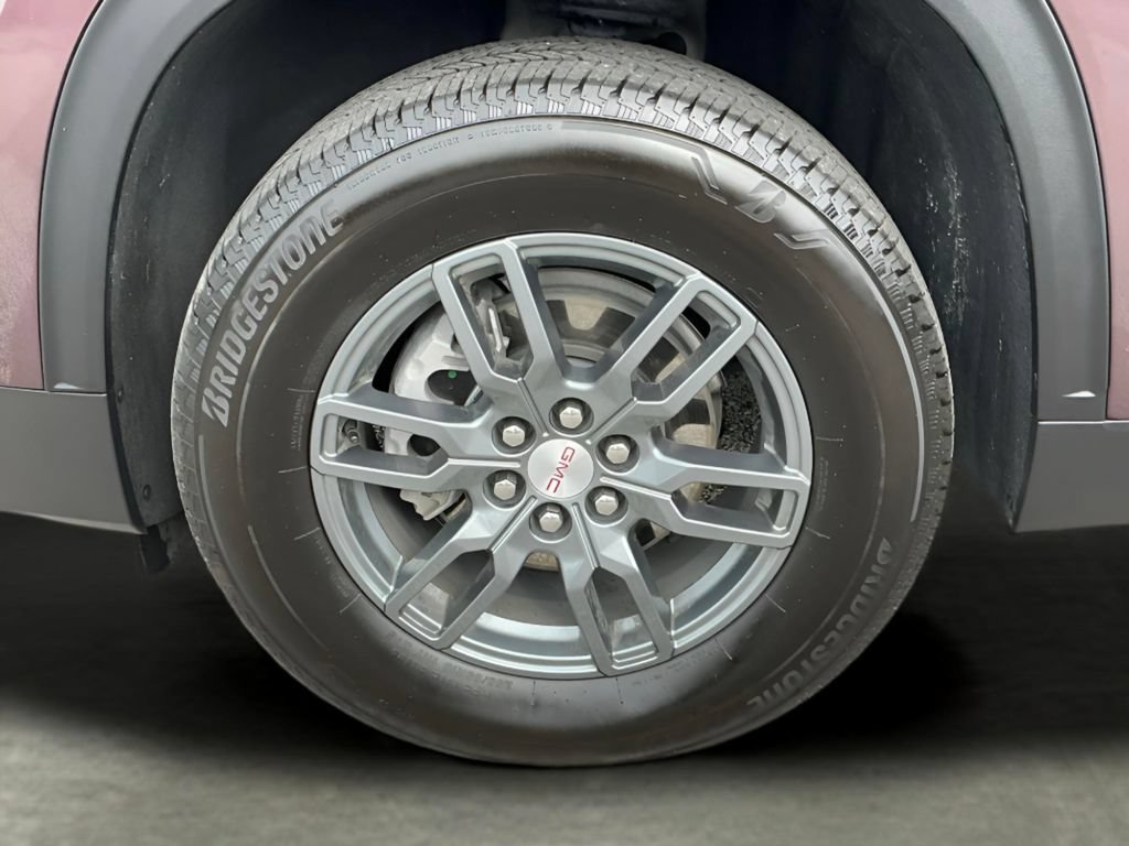Used 2025 GMC Acadia Elevation FWD image 17