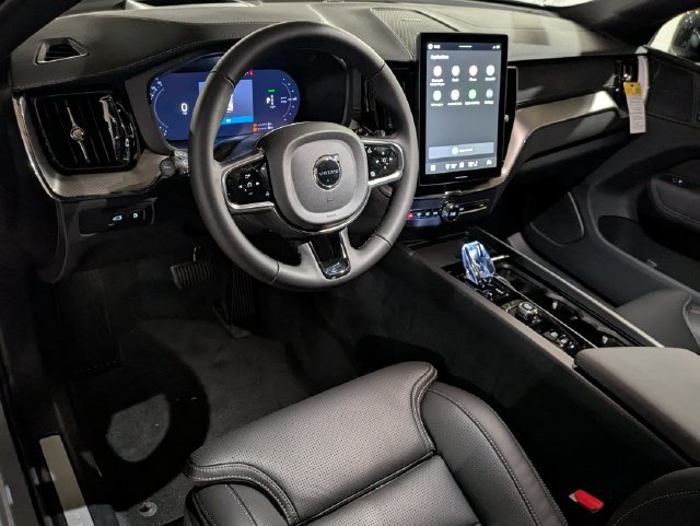 New 2026 Volvo XC60 T8 Ultra w/ Climate Package AWD/4WD image 12