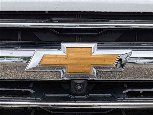 New 2026 Chevrolet Traverse LT w/ Driver Confidence Package AWD/4WD image 17