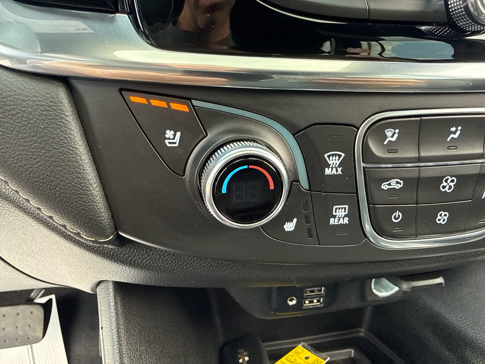 Certified 2023 Chevrolet Traverse Premier AWD/4WD image 25