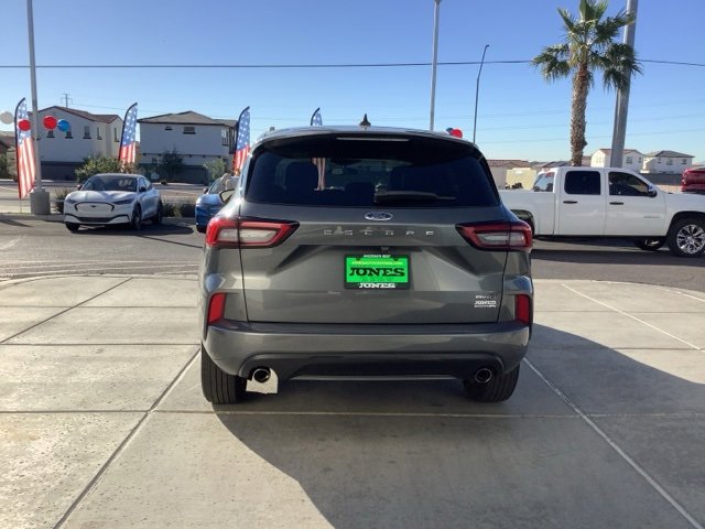 Used 2023 Ford Escape ST-Line image 7
