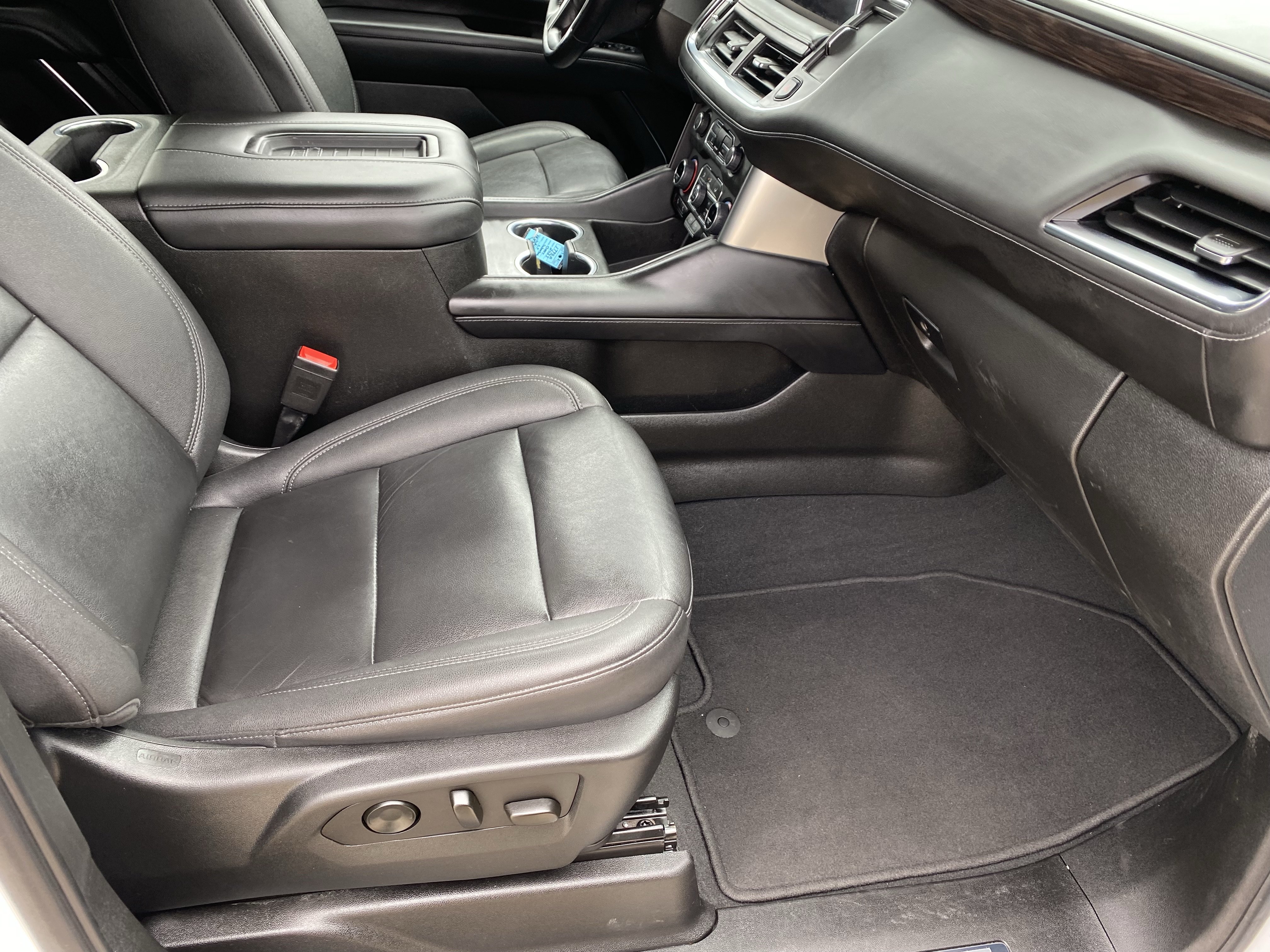 Used 2023 Chevrolet Suburban LT AWD/4WD image 13