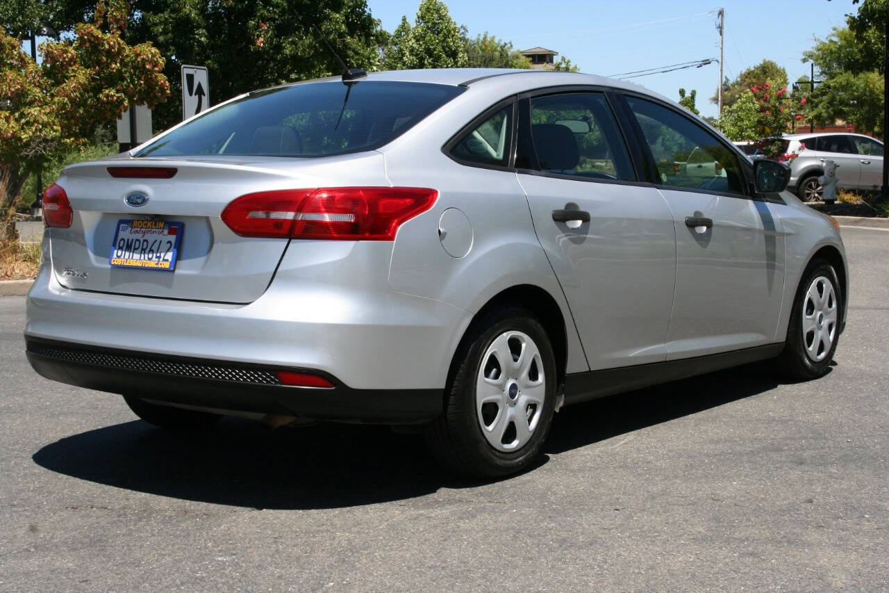 Used 2017 Ford Focus S FWD image 5