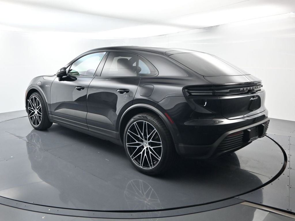 Certified 2024 Porsche Macan 4 Electric image 3