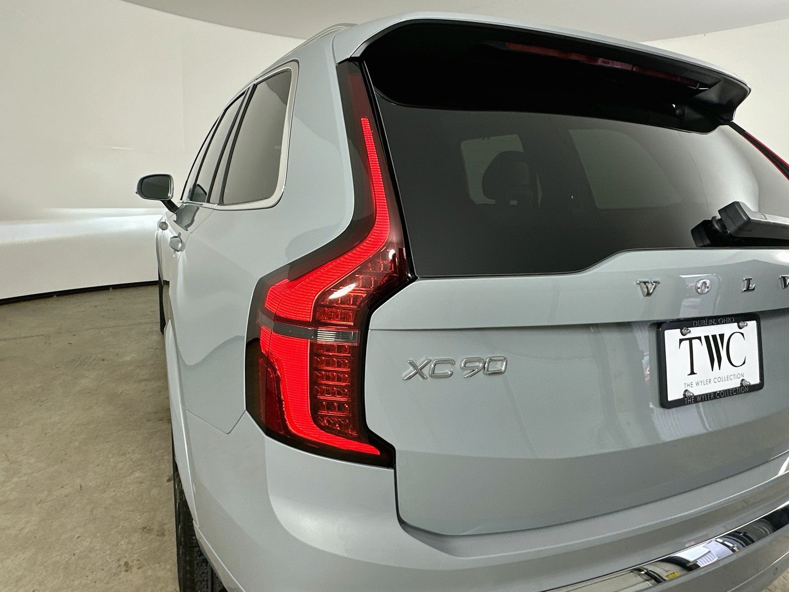 Certified 2026 Volvo XC90 B6 Ultra w/ Protection Package AWD/4WD image 11