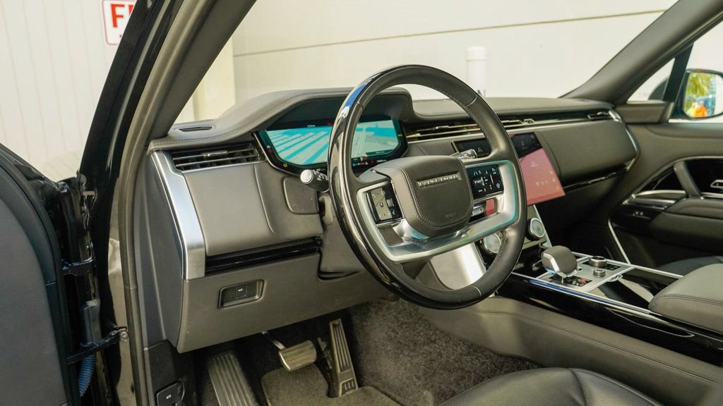 Used 2023 Land Rover Range Rover Long Wheelbase Autobiography AWD/4WD image 44