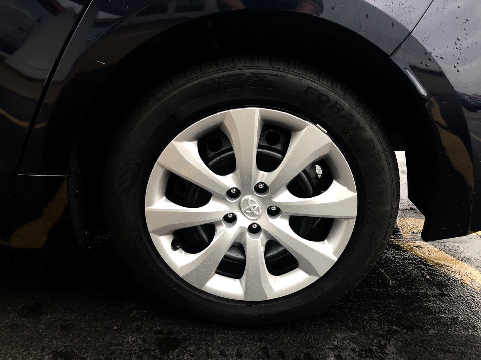 Used 2025 Toyota Corolla LE FWD image 21