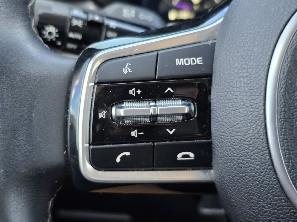 Certified 2023 Kia Sorento SX FWD image 35