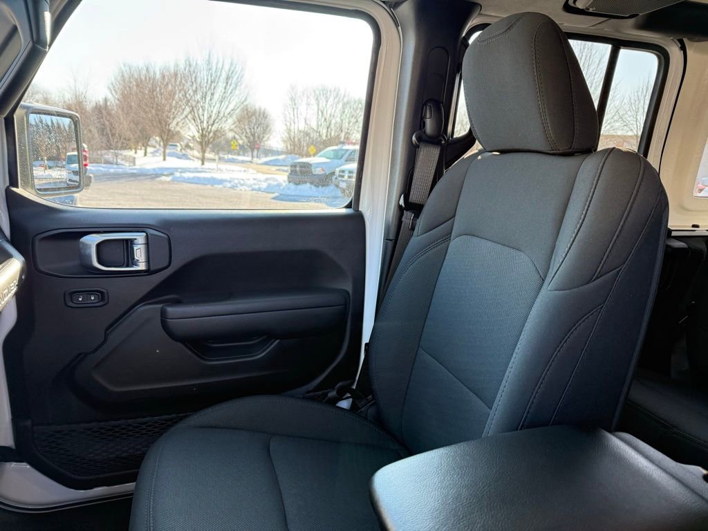 Certified 2023 Jeep Wrangler Willys image 26