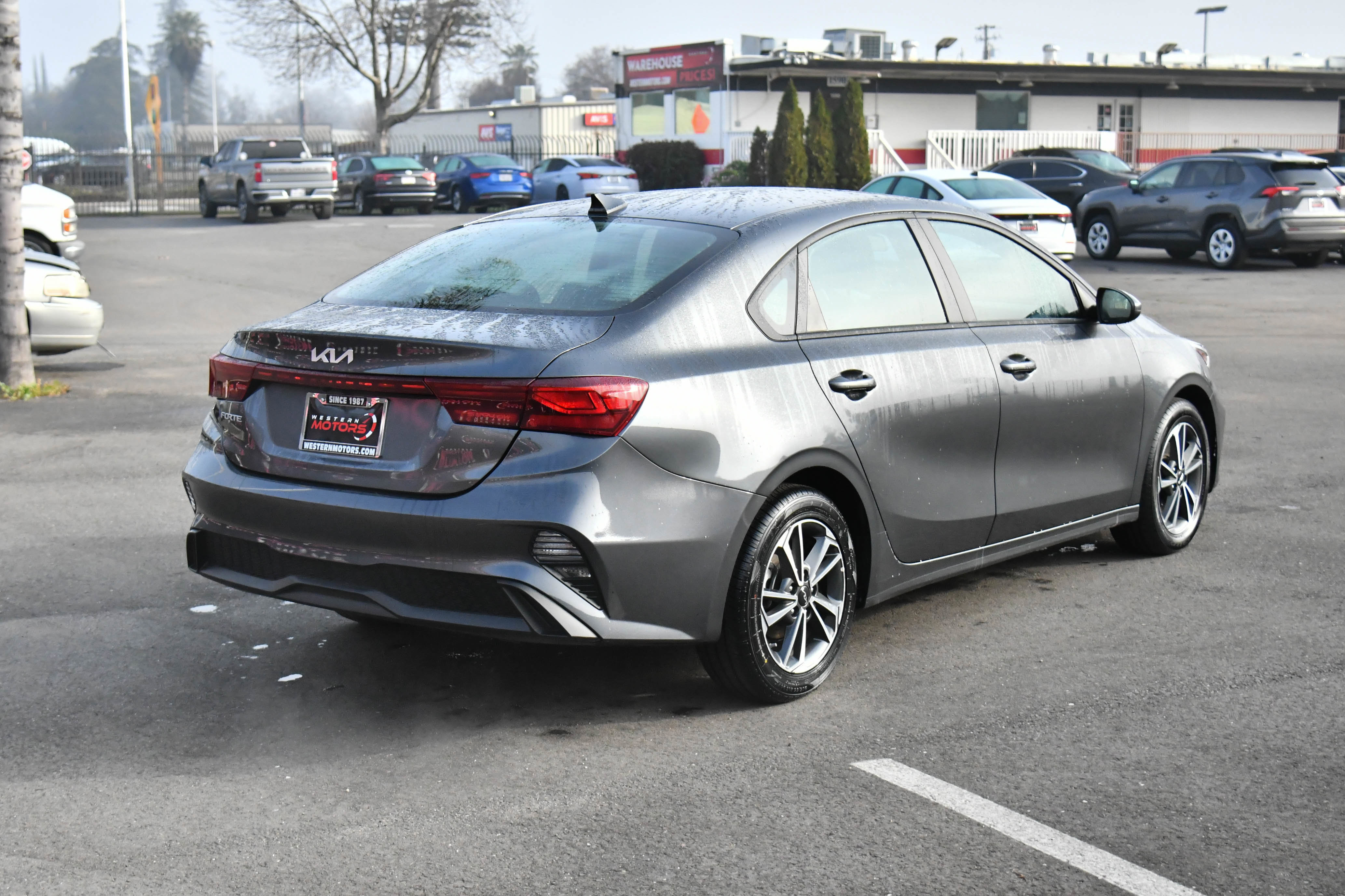 Used 2024 Kia Forte LXS image 8