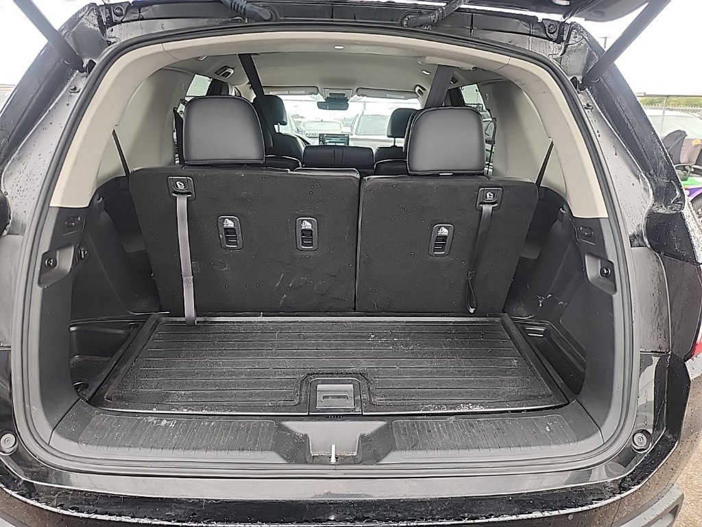 Used 2025 Honda Pilot EX-L image 17