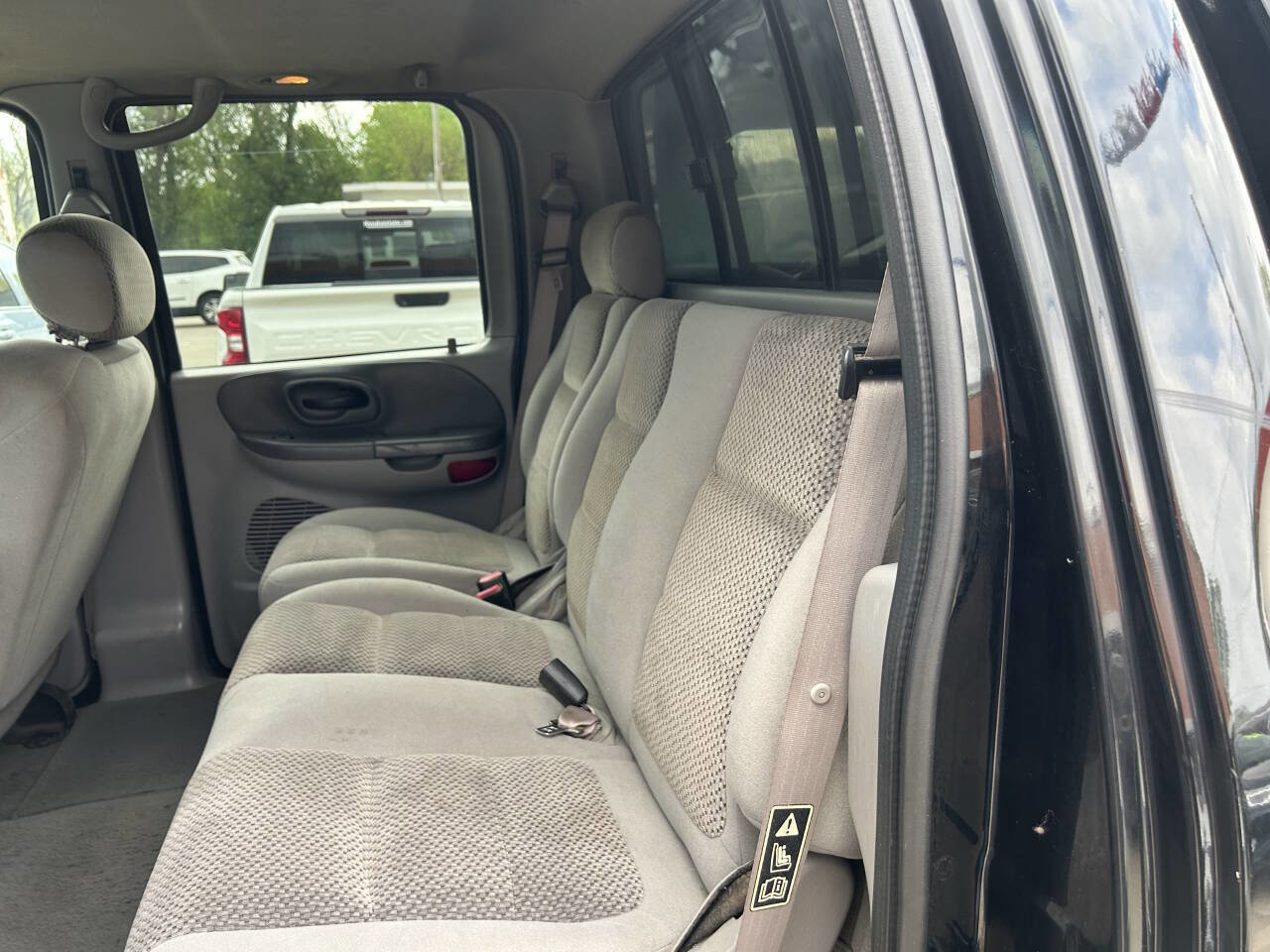 Used 2002 Ford F150 XLT AWD/4WD image 12