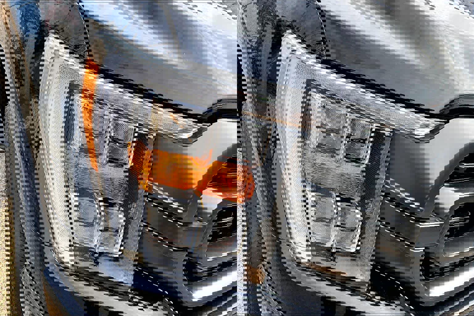 Certified 2022 Ford F150 XLT w/ Equipment Group 302A High image 26