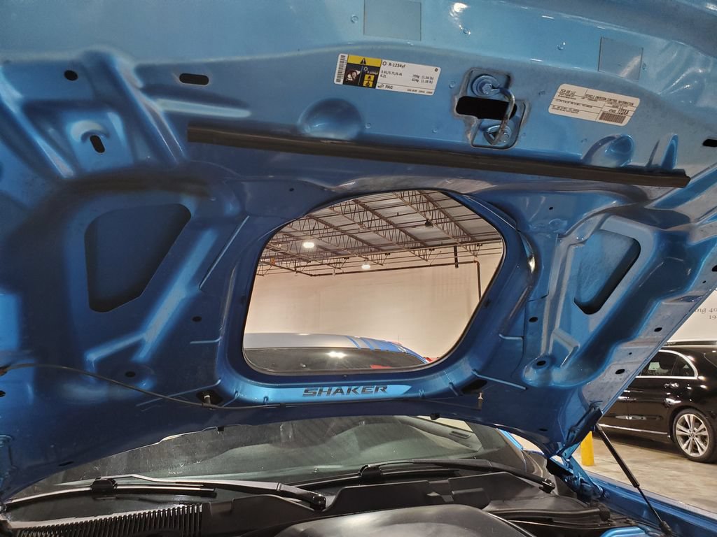 Used 2015 Dodge Challenger R/T Plus RWD image 41
