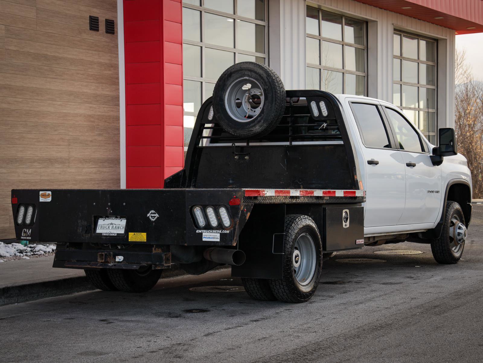 Used 2022 Chevrolet Silverado 3500 W/T w/ WT Fleet Convenience Package image 3