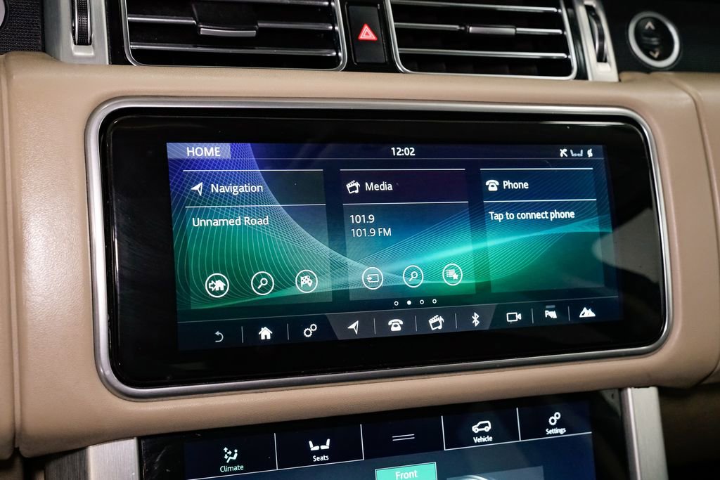 Used 2020 Land Rover Range Rover HSE image 20