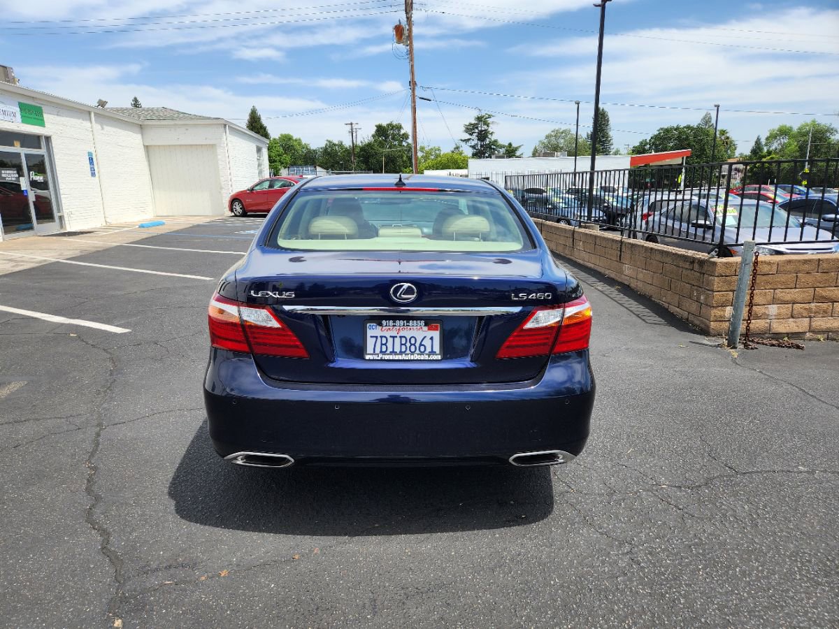 Used 2010 Lexus LS 460 RWD image 5