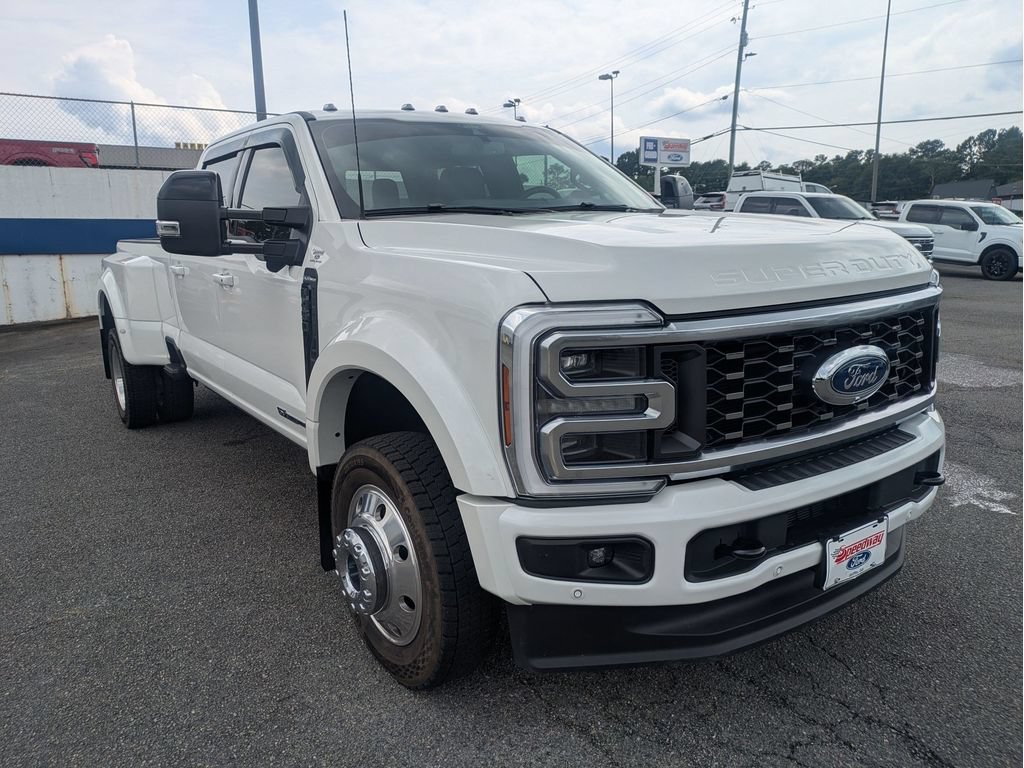 Used 2025 Ford F450 Platinum w/ FX4 Off-Road Package AWD/4WD image 3