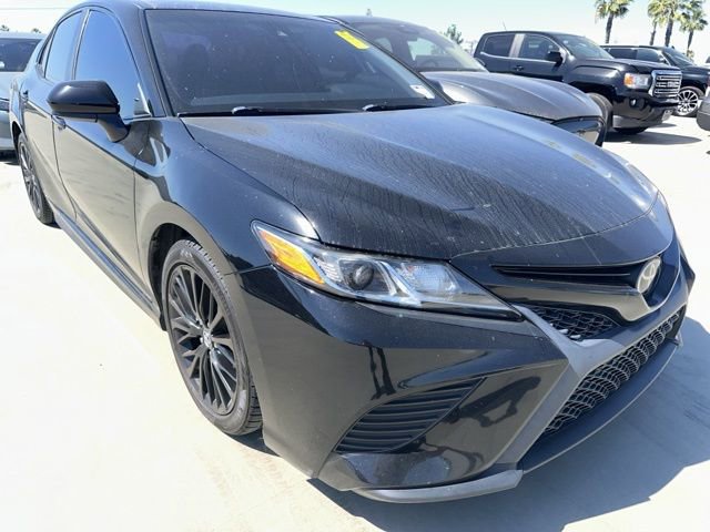 Used 2019 Toyota Camry SE FWD image 1