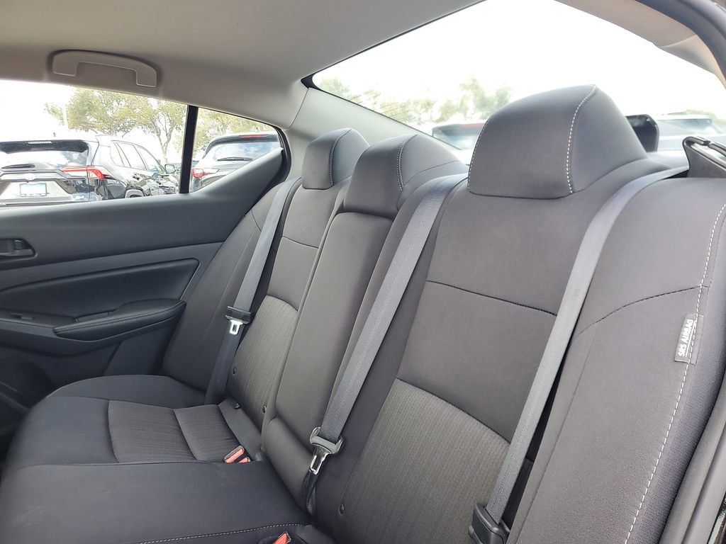 Used 2024 Nissan Altima 2.5 SV image 9