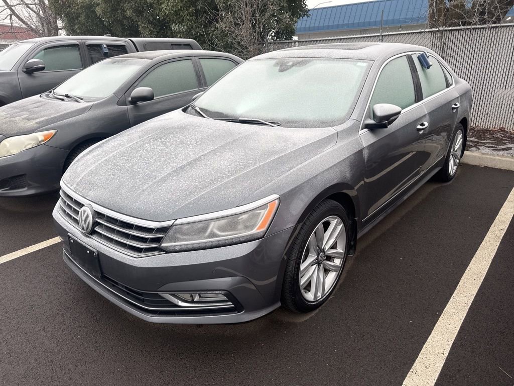 Used 2017 Volkswagen Passat 1.8T SEL Premium image 1
