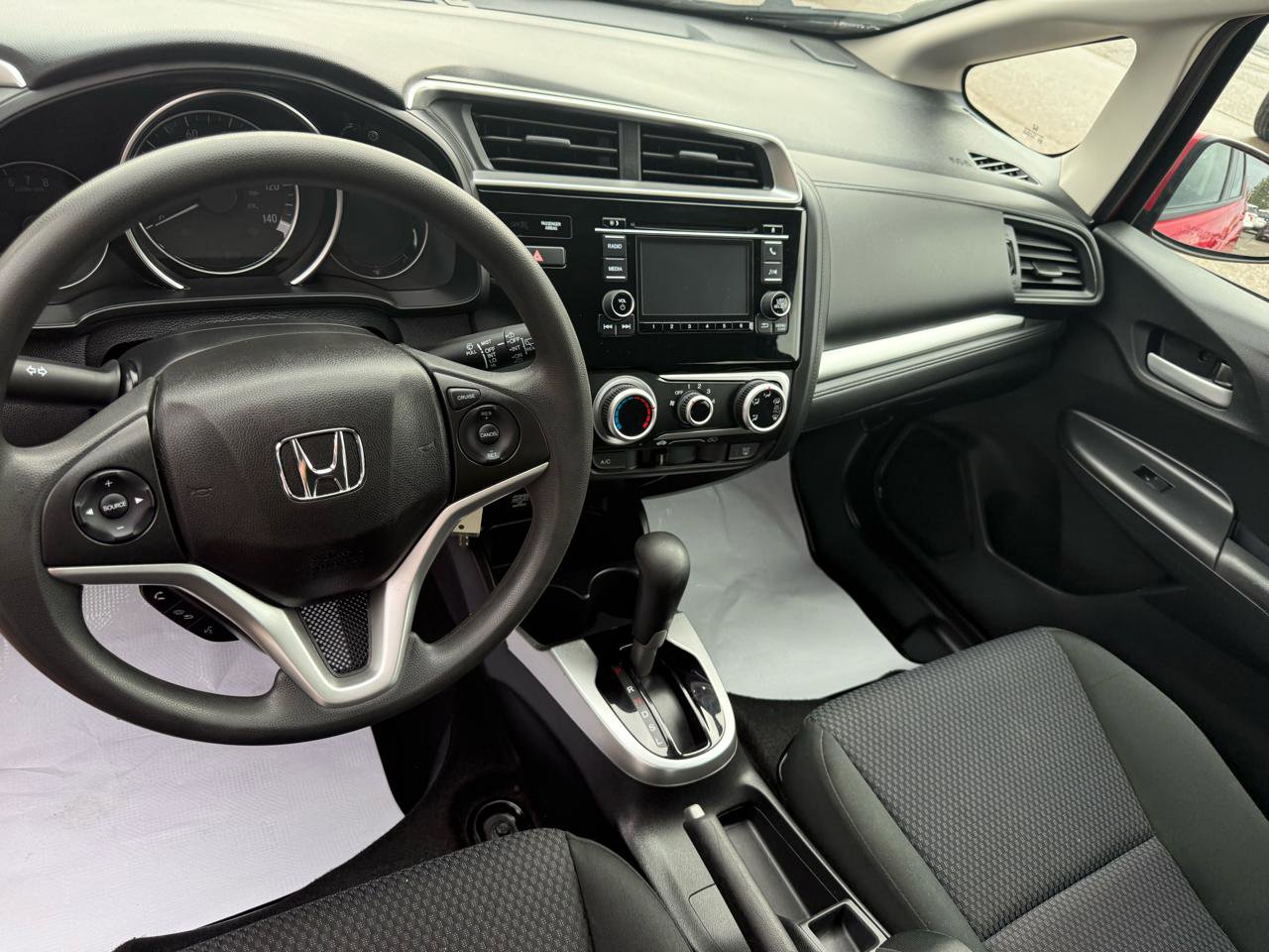 Used 2019 Honda Fit LX image 28