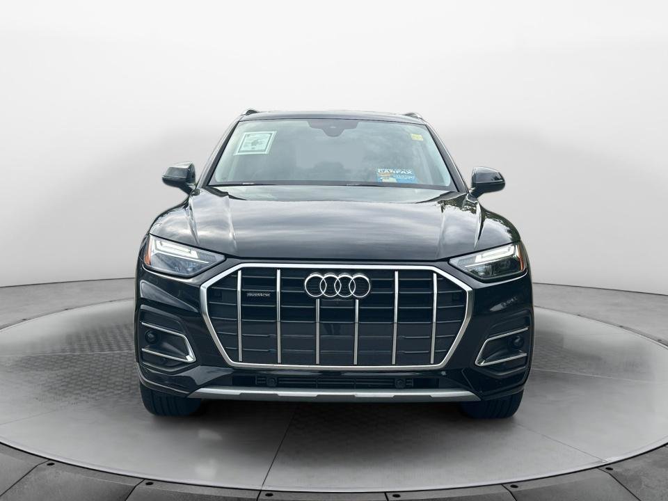 Used 2023 Audi Q5 2.0T Premium Plus w/ Premium Plus Package AWD/4WD image 2