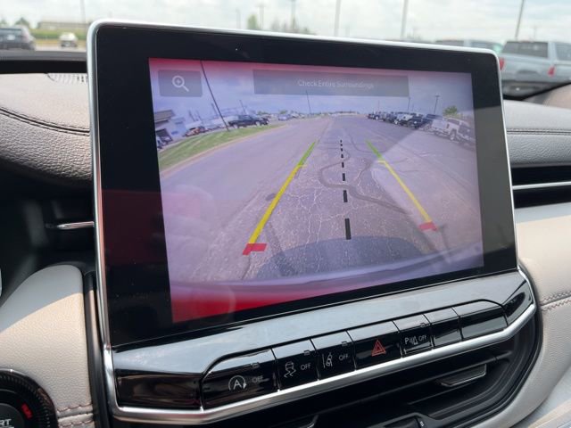 Used 2024 Jeep Compass Limited image 31