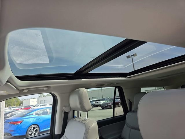 Used 2025 Ford Expedition Active image 9